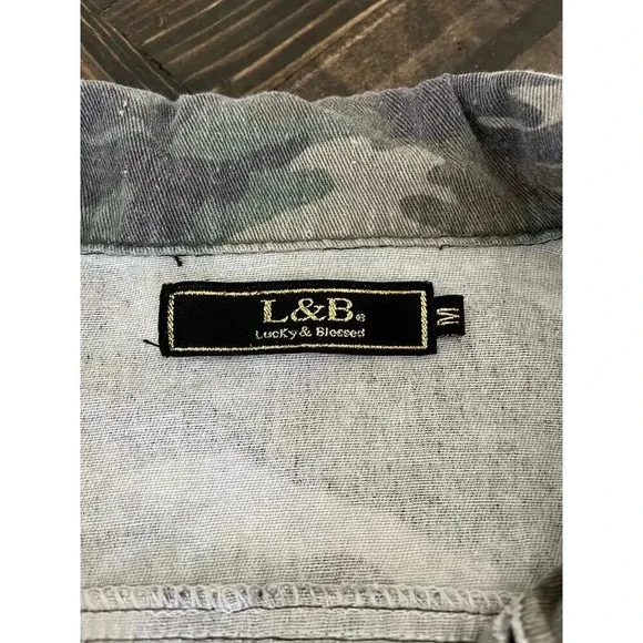 Lucky & Blessed Distressed Camo Jacket Women Medium Transitional Boho Fringe - Picture 2 of 16